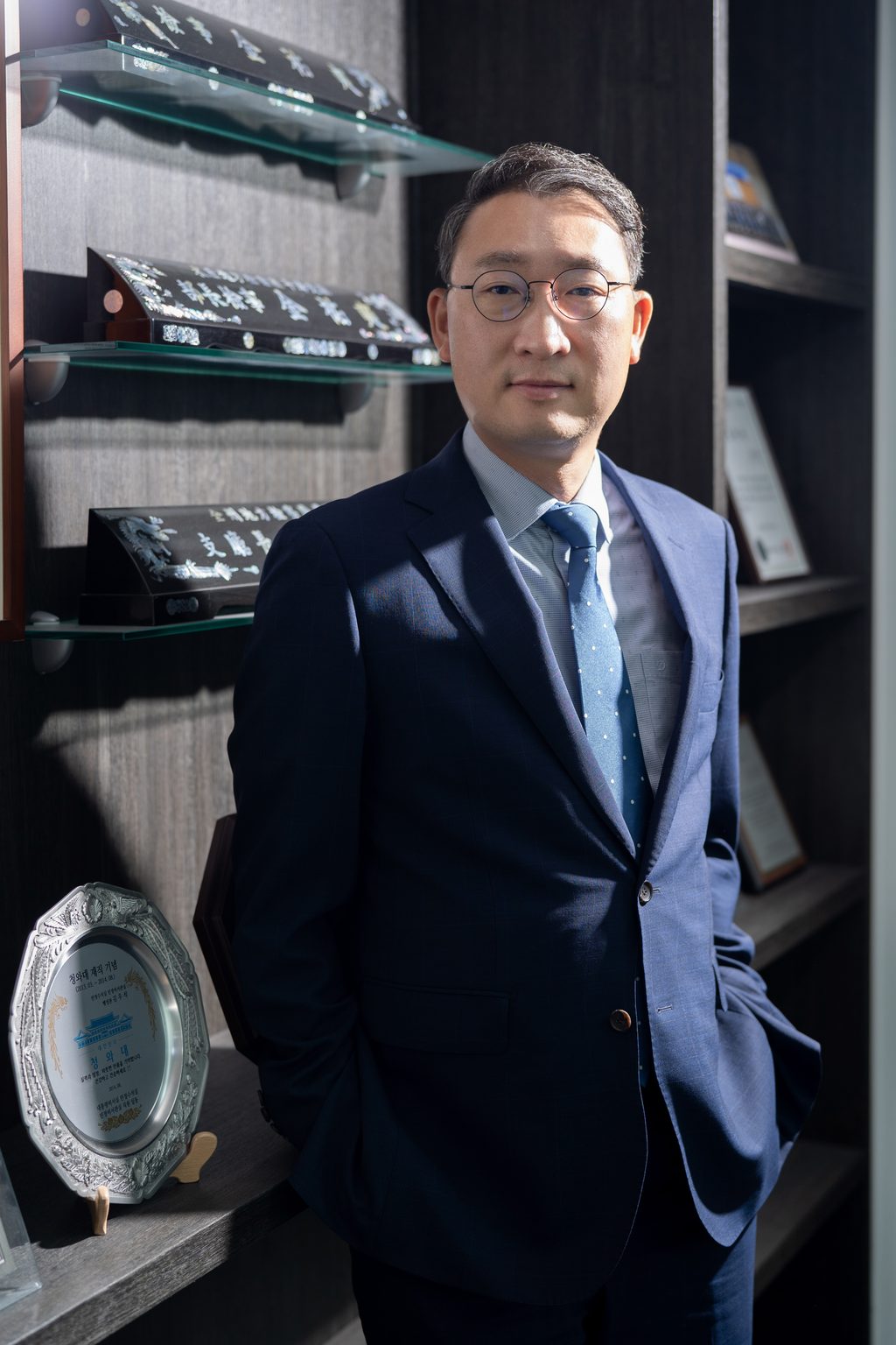 법무법인 명진 김우석 대표변호사 프로필